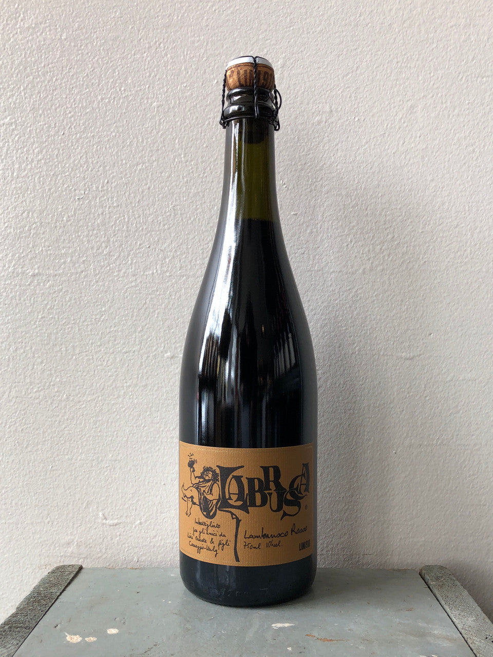 Lini 910, Lambrusco dell'Emilia Labrusca Rosso (NV)